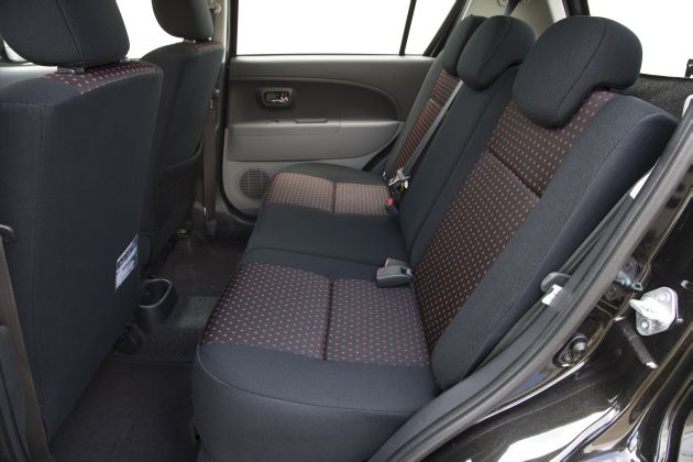 Daihatsu Sirion:
sirion_2007_44